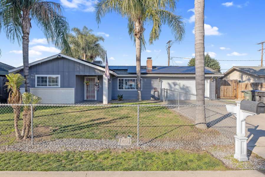 2725 S Central Street, Visalia, CA 93277