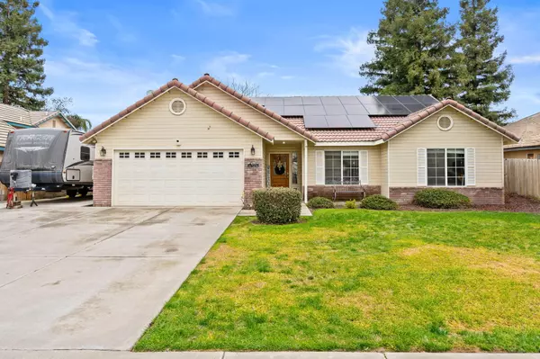 3040 W Rialto Avenue,  Visalia,  CA 93277