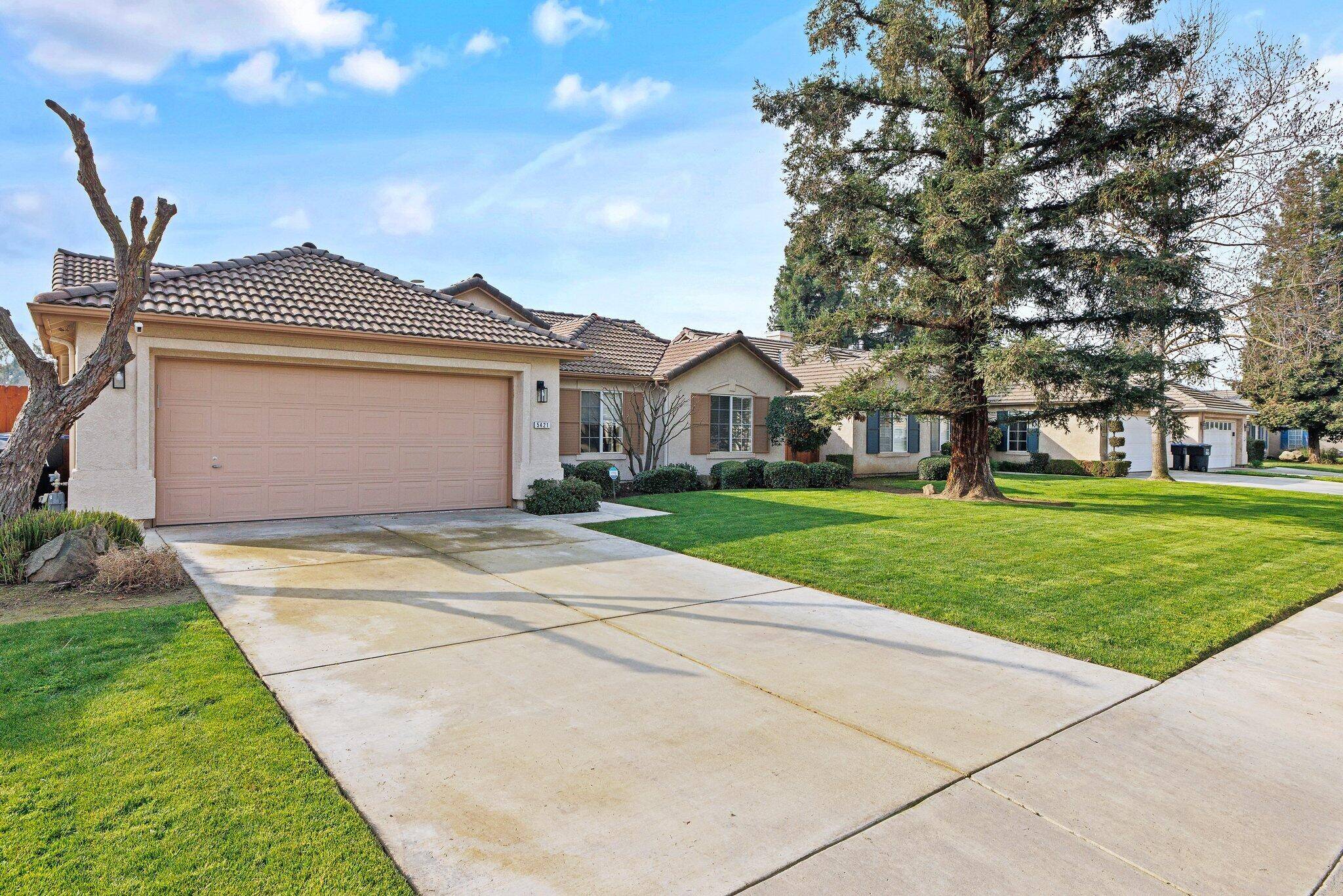 Visalia, CA 93277,5421 W Dorothea Avenue