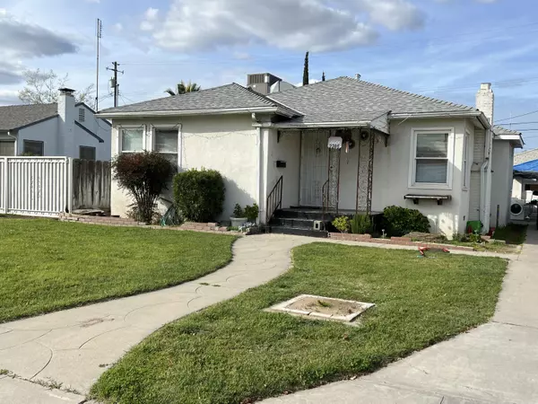 2205 E Weldon Avenue, Fresno, CA 93703