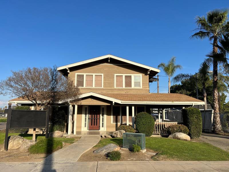 320 N Conyer Street, Visalia, CA 93291