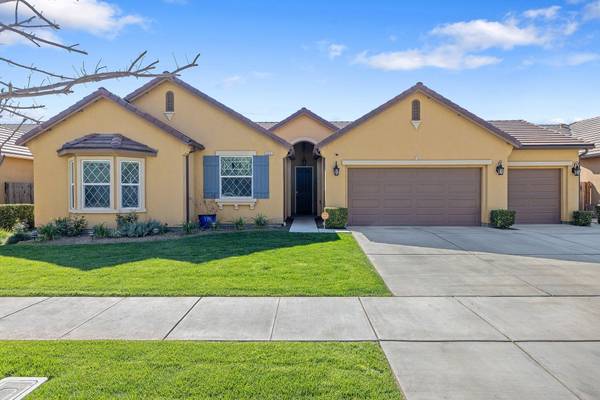 3537 W Delaware Court, Visalia, CA 93291