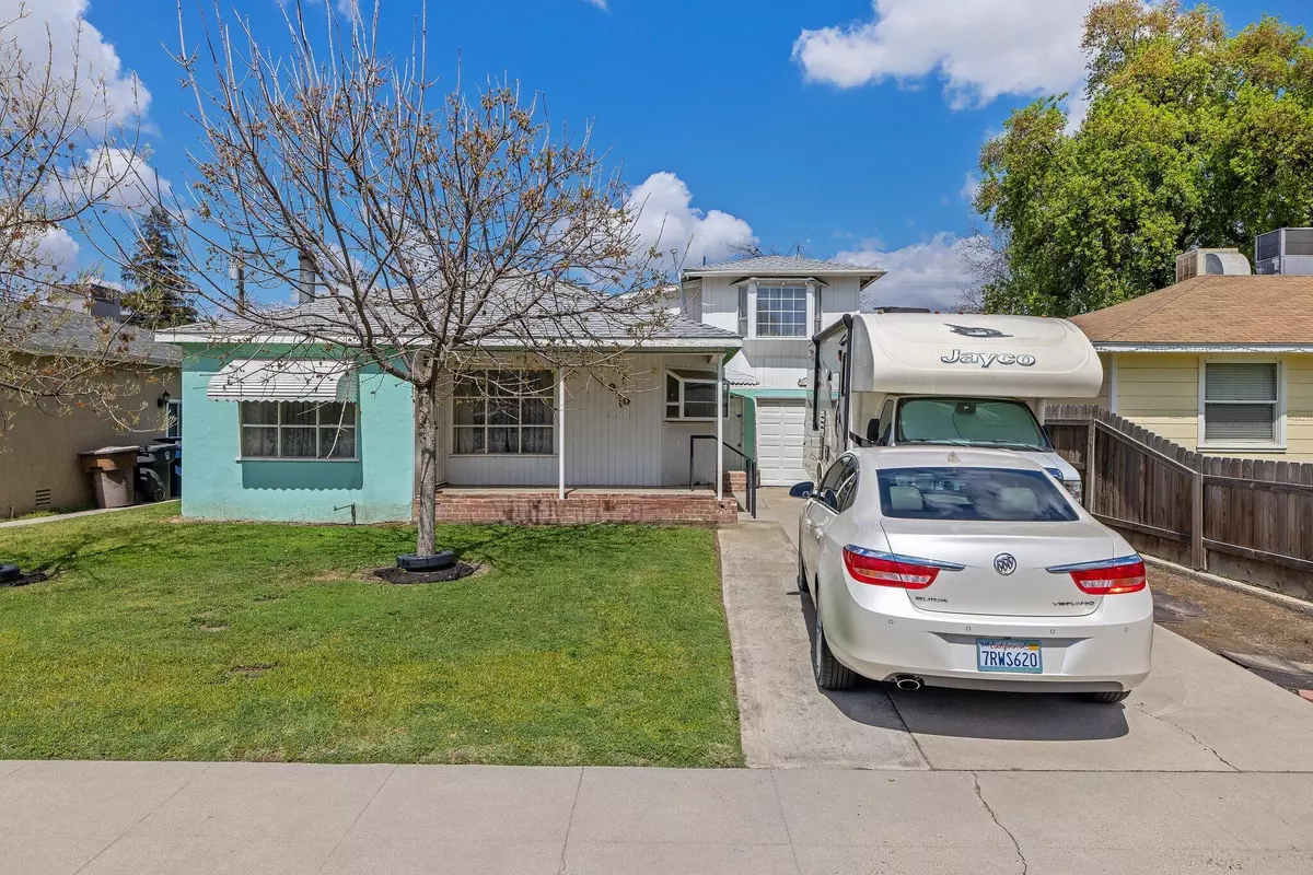 Tulare, CA 93274,920 E Apricot Avenue