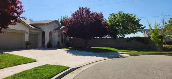 Visalia, CA 93292,3701 E Harter Court