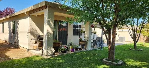 Visalia, CA 93292,3701 E Harter Court