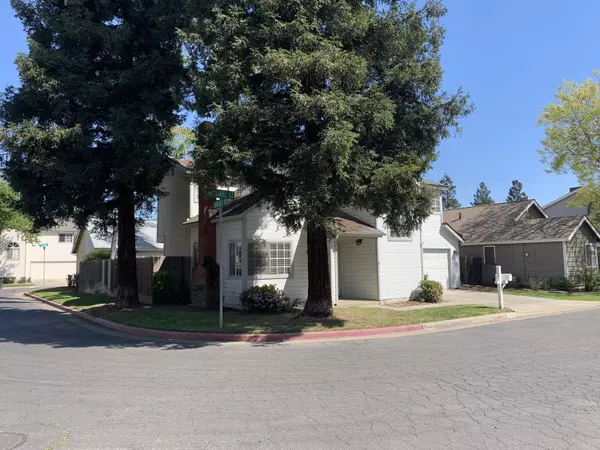 Visalia, CA 93292,2446 N Michael Street