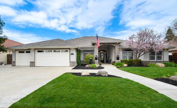 4808 W Harold Avenue,  Visalia,  CA 93291