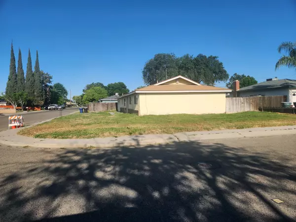 Tulare, CA 93274,1986 E Ash Avenue