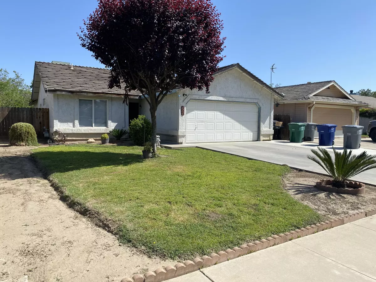 Farmersville, CA 93223,856 W Garrett Avenue