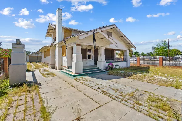 481 N Howard Avenue, Fresno, CA 93701