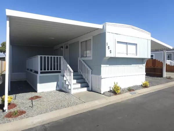 720 E Worth Avenue #122, Porterville, CA 93257