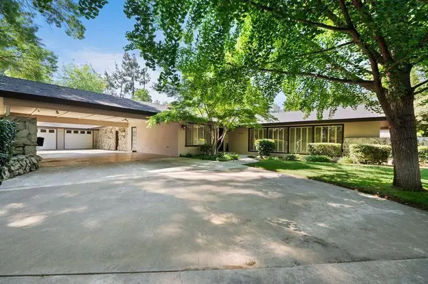 Visalia, CA 93291,1932 Green Acres Drive