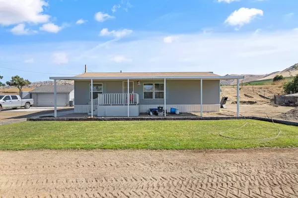 27712 Avenue 146, Porterville, CA 93257