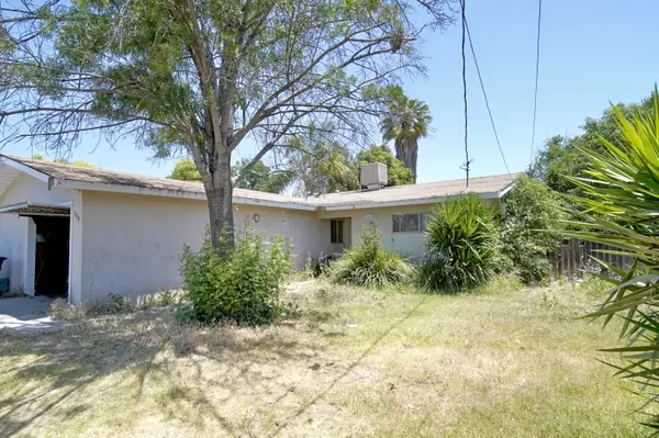 348 Baxley Street, Porterville, CA 93257