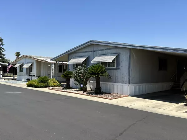 Dinuba, CA 93618,581 N Crawford Avenue #115