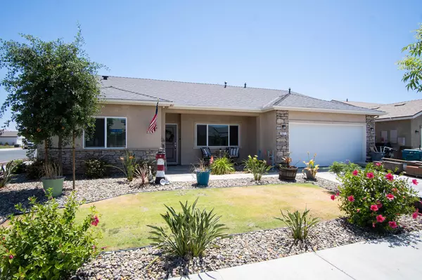 627 Willow Oak Avenue, Porterville, CA 93257