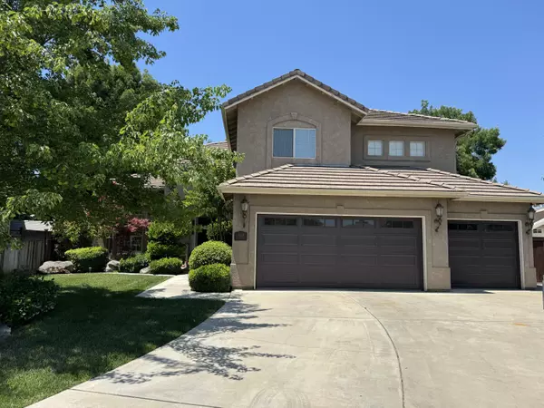 3003 S La Mesa Court,  Visalia,  CA 93292