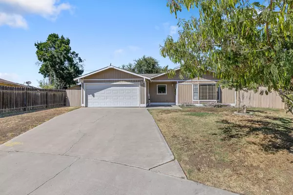 11237 Flora Way, Armona, CA 93202