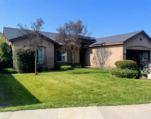 927 N Shadowood Court, Porterville, CA 93257