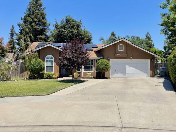 644 E Vine Court, Visalia, CA 93292