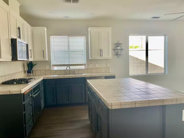 Hanford, CA 93230,1355 Acres Way Way