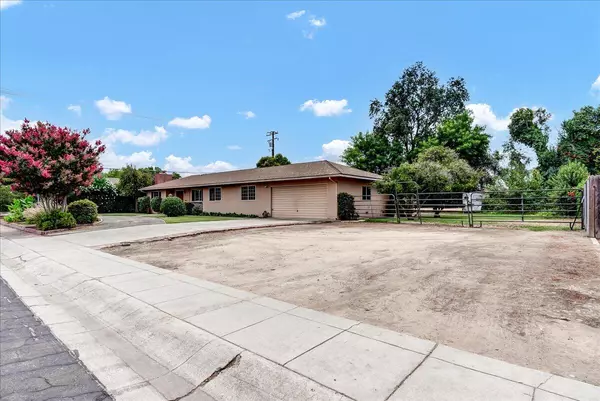 Visalia, CA 93277,2511 W Beech Avenue