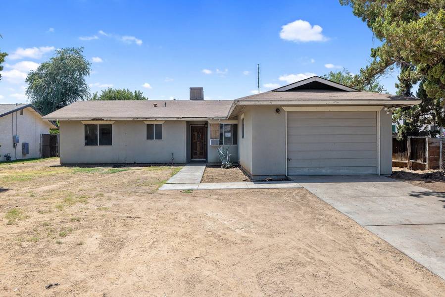 15851 Edmiston Avenue, Ivanhoe, CA 93235