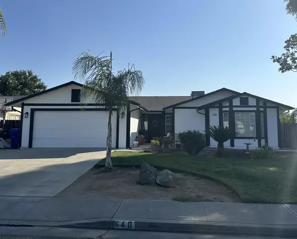 640 N Lillie Avenue, Dinuba, CA 93618