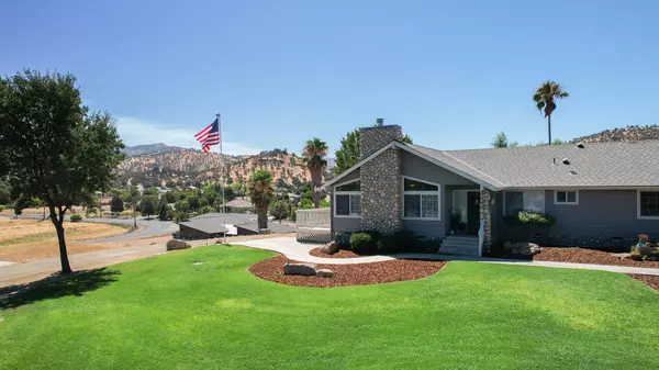 Springville, CA 93265,32165 Pleasant Oak Drive