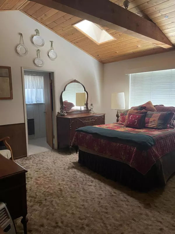 Cedar Slope, CA 93265,51853 Highway 190