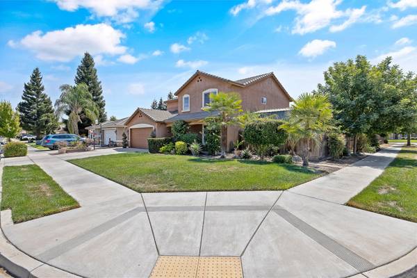 Visalia, CA 93277,951 W Westmont Avenue