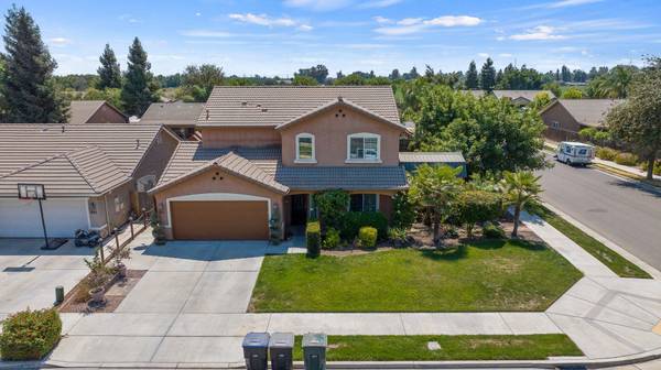 Visalia, CA 93277,951 W Westmont Avenue