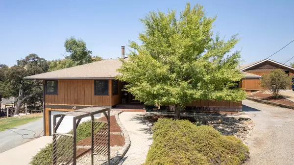 16270 Palomino Drive, Springville, CA 93265