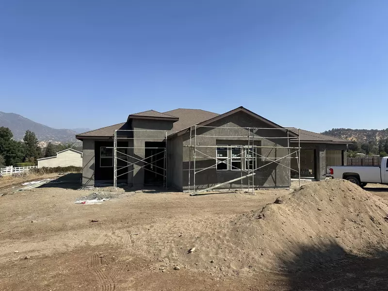 16646 Deer Crk Drive, Springville, CA 93265