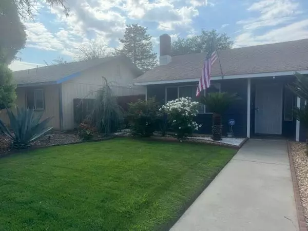 Tulare, CA 93274,1637 Paradise Avenue