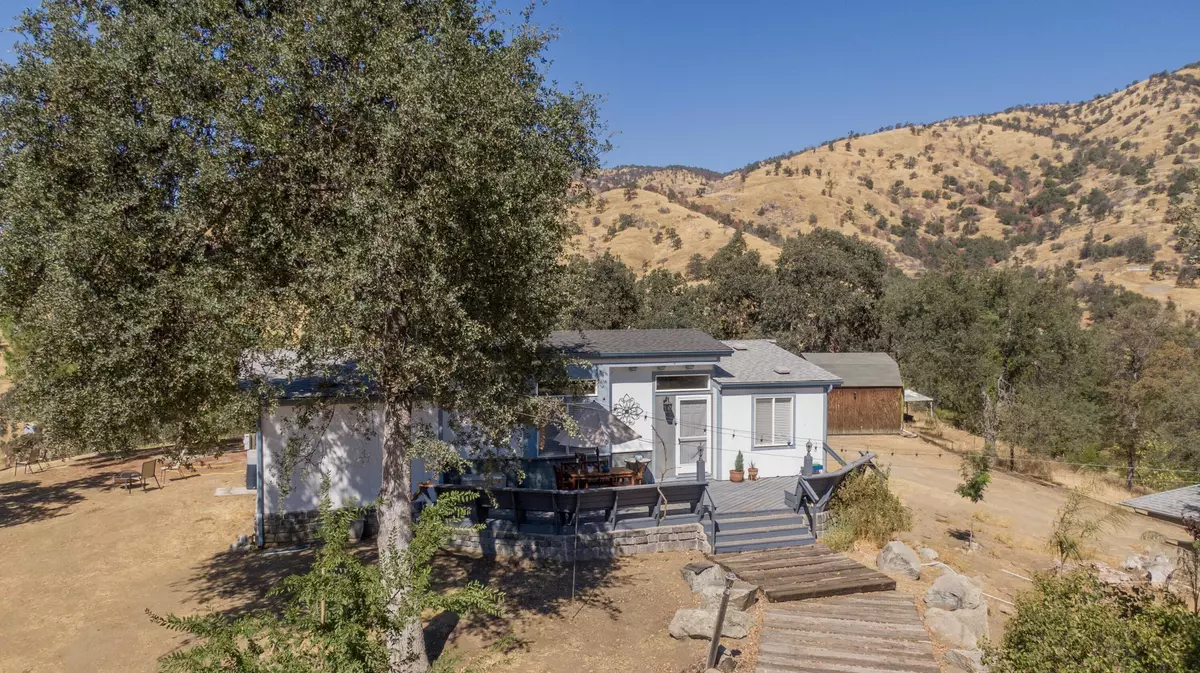 Squaw Valley, CA 93675,35487 Peck Lane