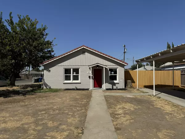 302 Walnut Street,  Lemoore,  CA 93245