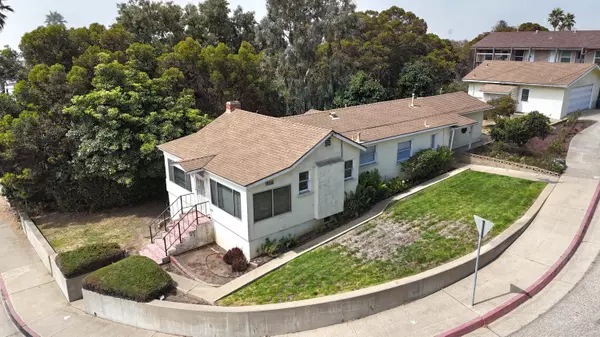 477 Hinds Avenue, Pismo Beach, CA 93449