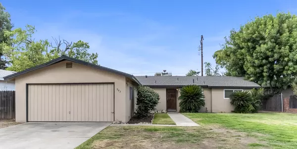 943 S Mountain Street, Visalia, CA 93277