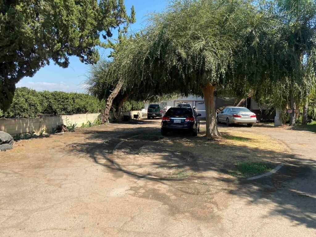 Orosi, CA 93647,42204 Road 120