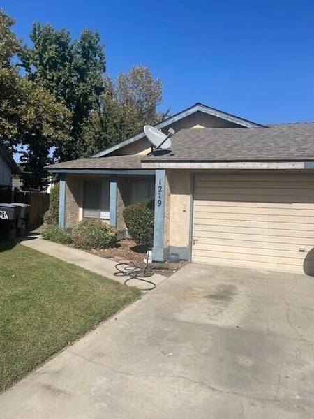 1219 E Ferguson Avenue, Visalia, CA 93292