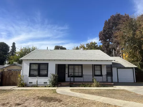 631 N Locust Street, Visalia, CA 93291