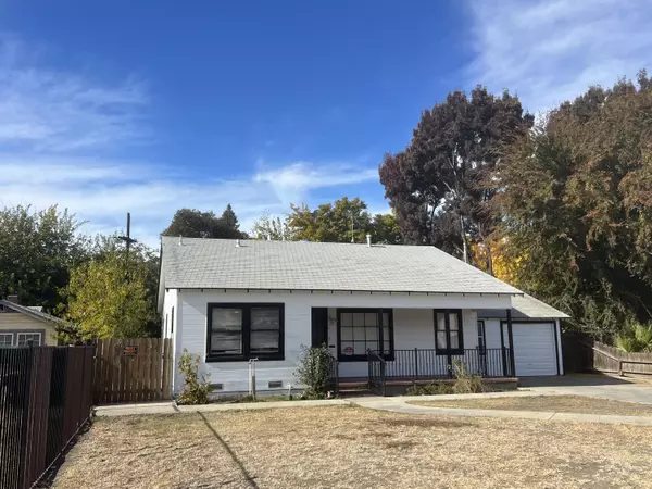 Visalia, CA 93291,631 N Locust Street