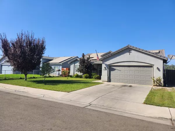 7272 Lickey Court, Visalia, CA 93277