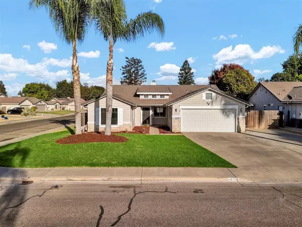 2830 S Aspen Street, Visalia, CA 93277