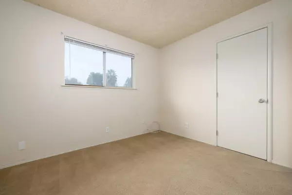 Tulare, CA 93274,741 S Whitney Street