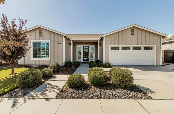 1926 N Frontier Street, Hanford, CA 93230