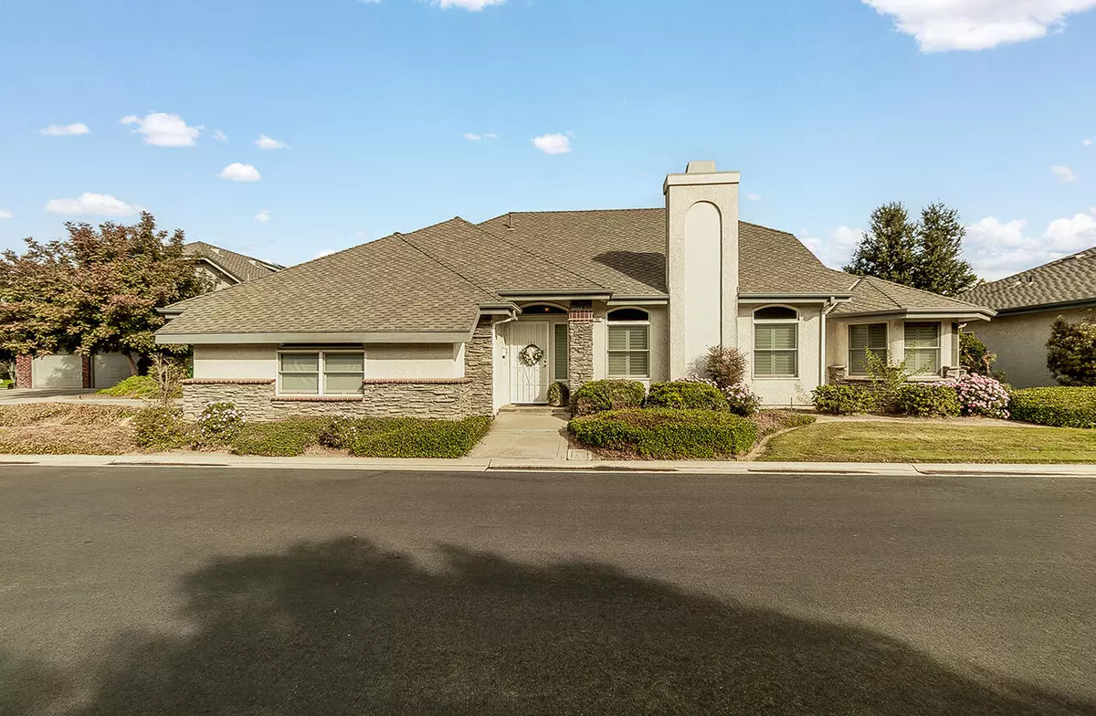 Reedley, CA 93654,180 W Cambridge Drive