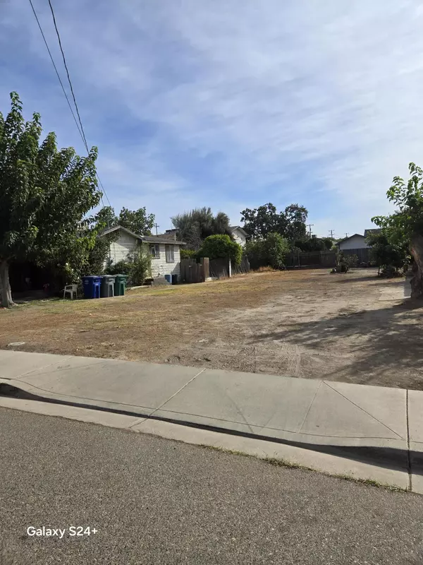 Reedley, CA 93654,0 W Elizabeth Avenue