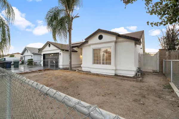 Tulare, CA 93274,967 La Dawna Street